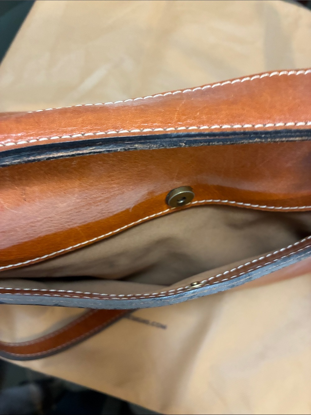 Patricia Nash Bag with dust jacket - Picture 9 of 13
